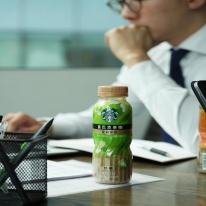 1040g00831ippnluf1e0049p18rq668989tro11111ev8